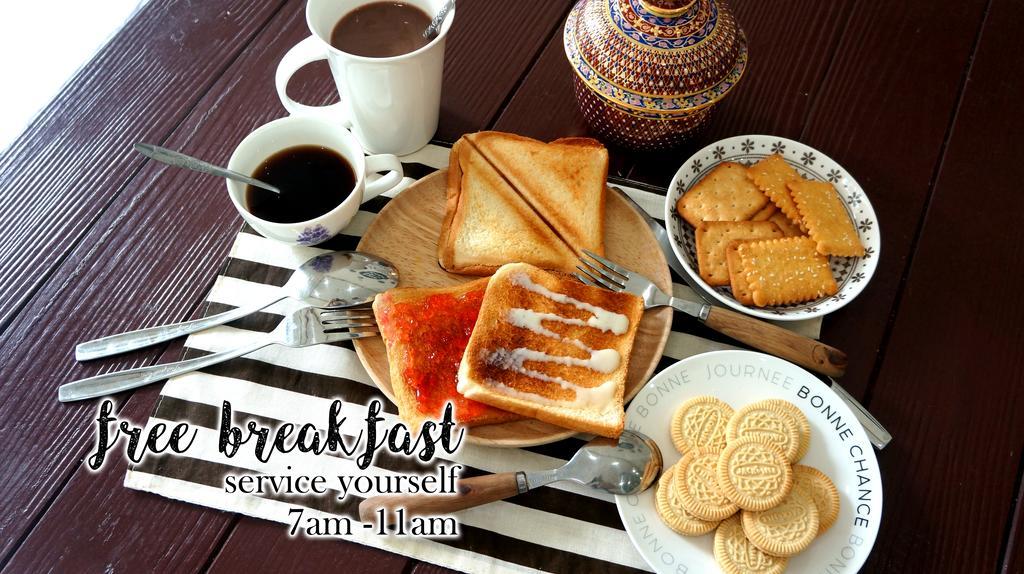 Wake Up Hostel Bangkok Eksteriør bilde