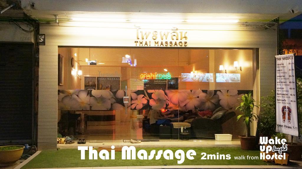 Wake Up Hostel Bangkok Eksteriør bilde
