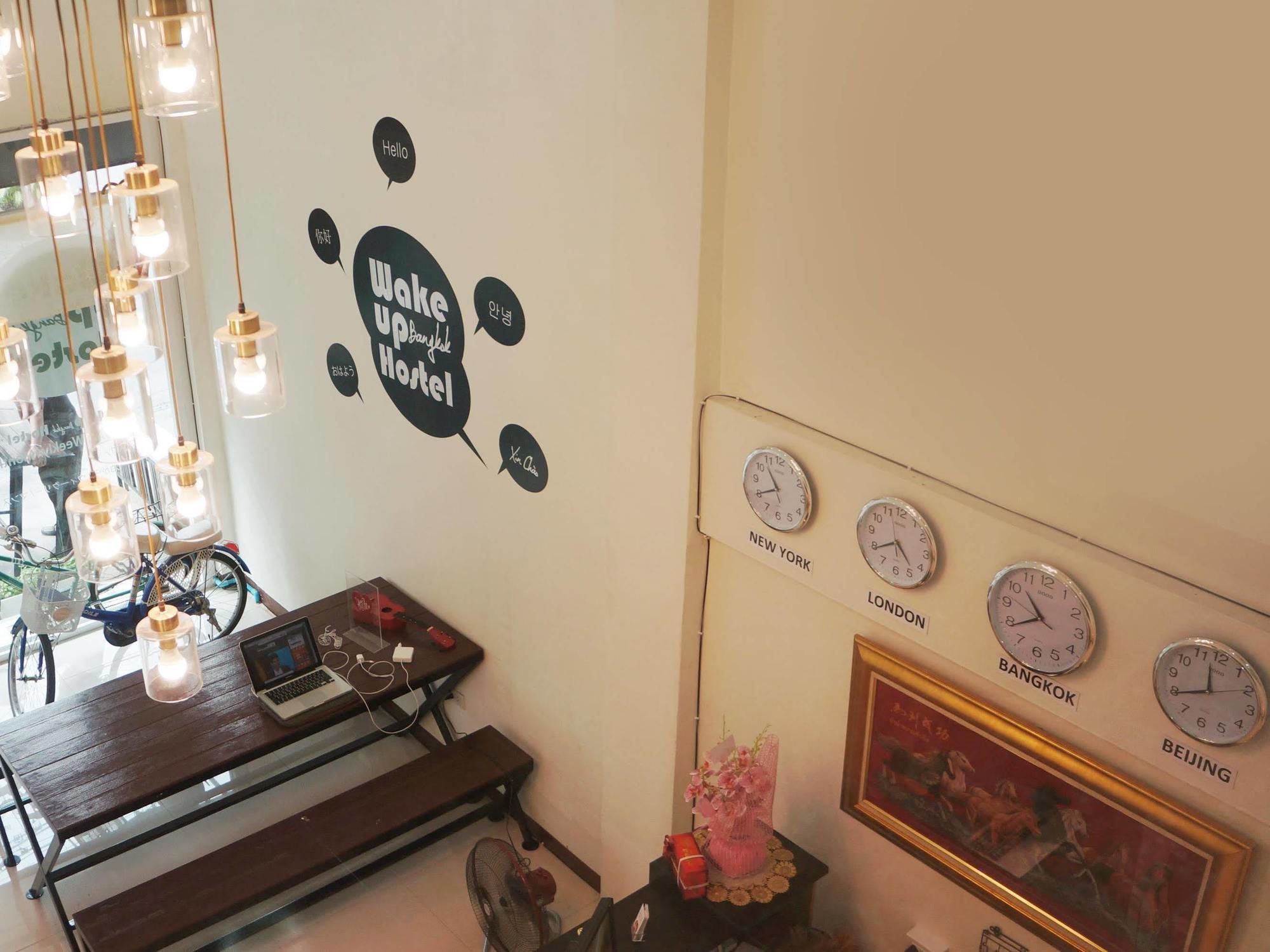 Wake Up Hostel Bangkok Eksteriør bilde