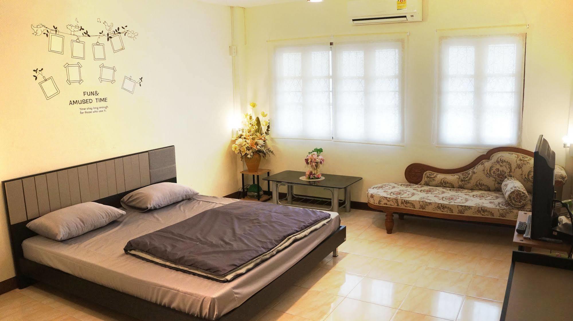 Wake Up Hostel Bangkok Eksteriør bilde