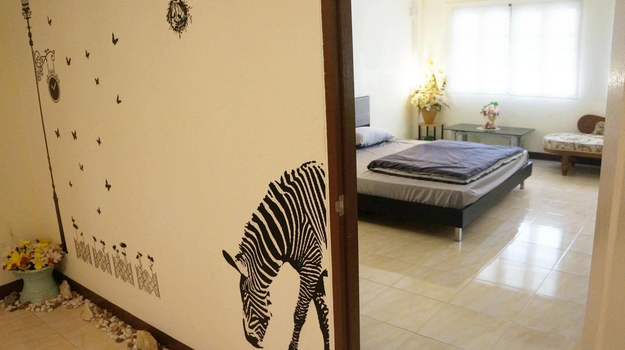 Wake Up Hostel Bangkok Eksteriør bilde